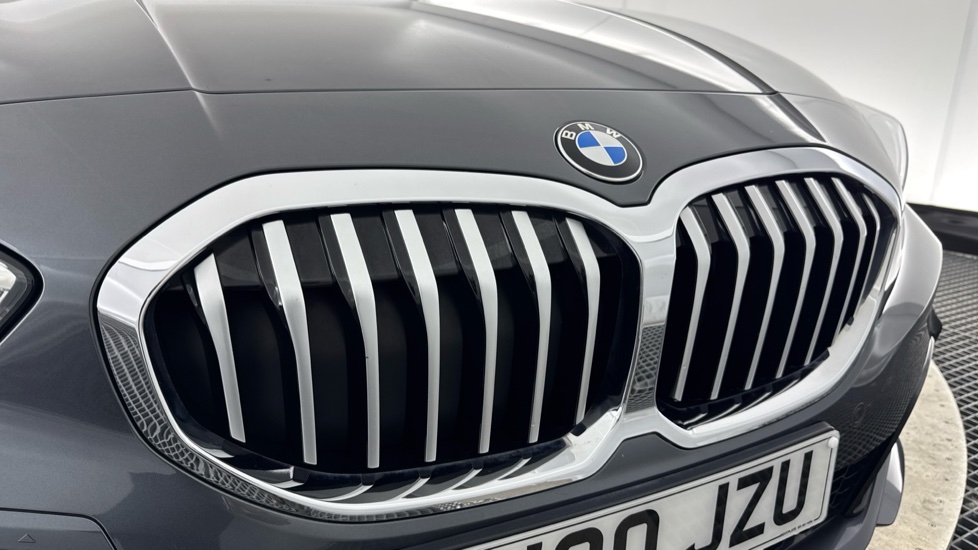 BMW 1 Series 118i M Sport 5dr Petrol Hatchback - Image 30