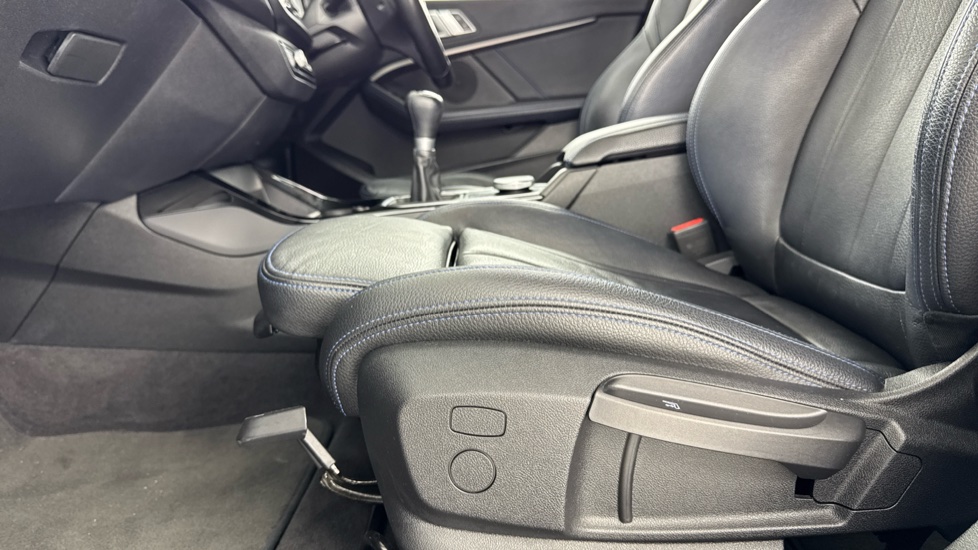 BMW 1 Series 118i M Sport 5dr Petrol Hatchback - Image 32