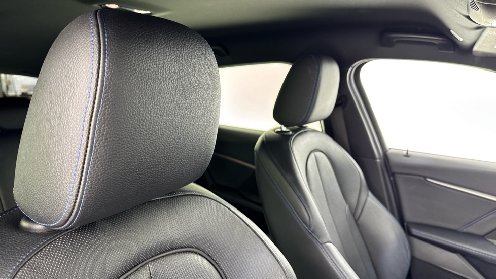 BMW 1 Series 118i M Sport 5dr Petrol Hatchback - Image 41