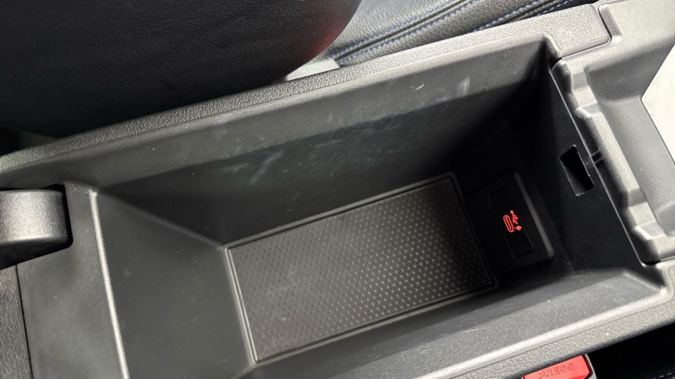BMW 1 Series 118i M Sport 5dr Petrol Hatchback - Image 45