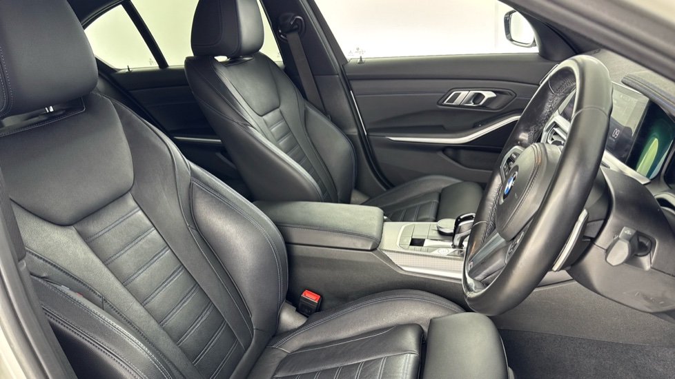 BMW 3 Series 320i M Sport 4dr Step Auto Petrol Saloon - Image 11