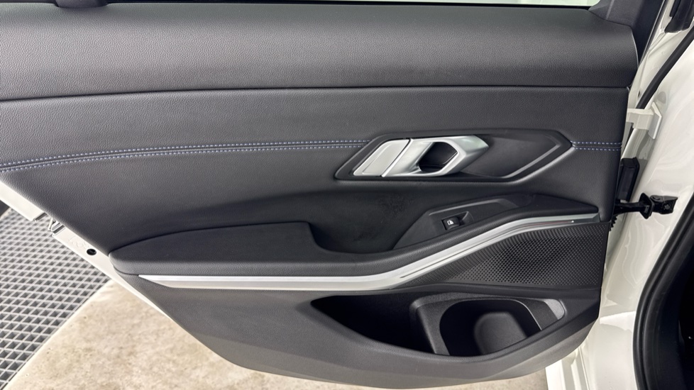 BMW 3 Series 320i M Sport 4dr Step Auto Petrol Saloon - Image 35