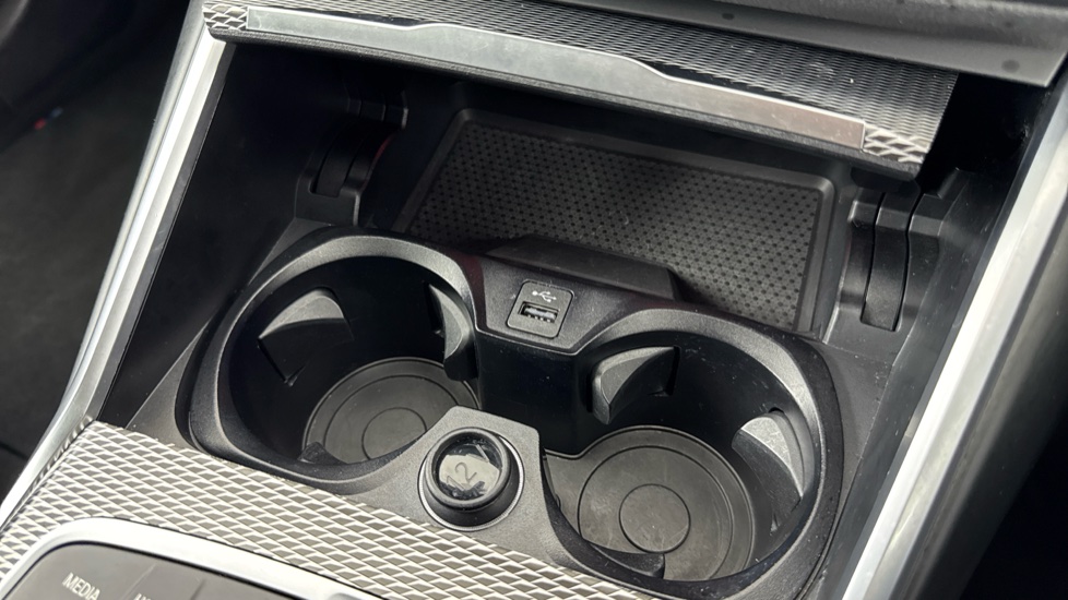 BMW 3 Series 320i M Sport 4dr Step Auto Petrol Saloon - Image 46