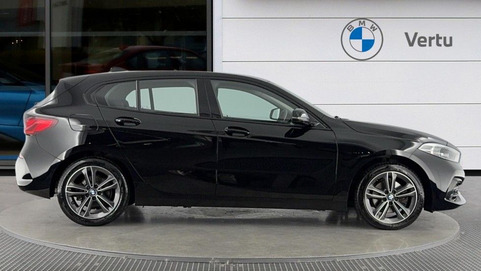 BMW 1 Series 118i Sport 5dr Petrol Hatchback - Image 3