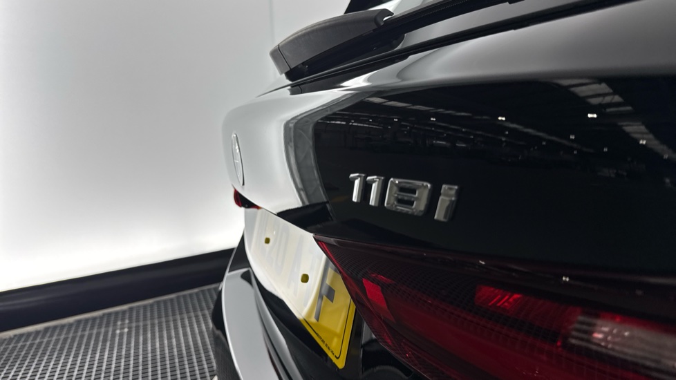 BMW 1 Series 118i Sport 5dr Petrol Hatchback - Image 24
