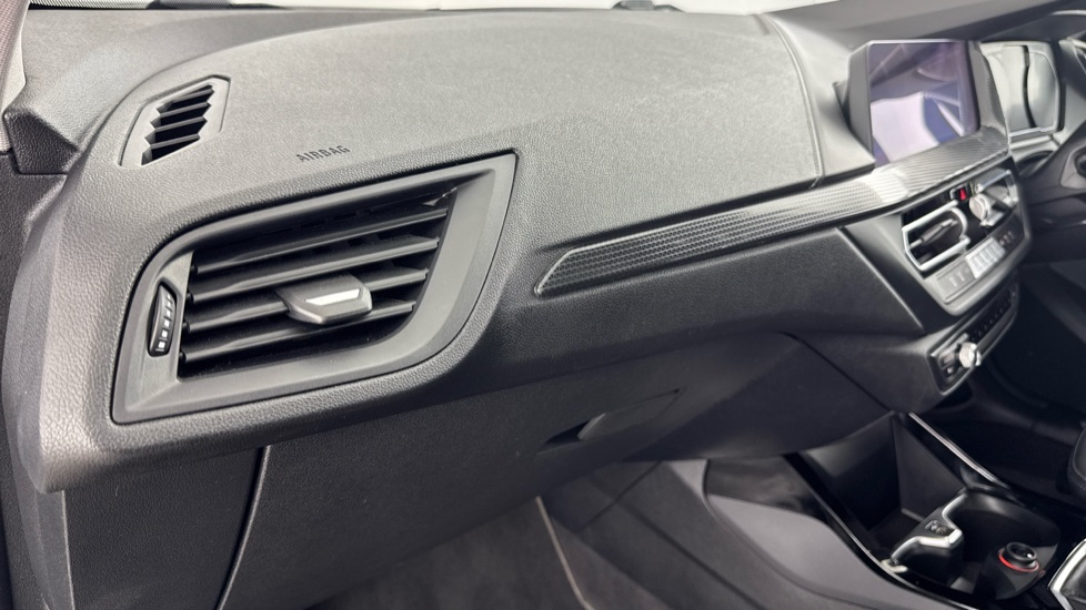 BMW 1 Series 118i Sport 5dr Petrol Hatchback - Image 32