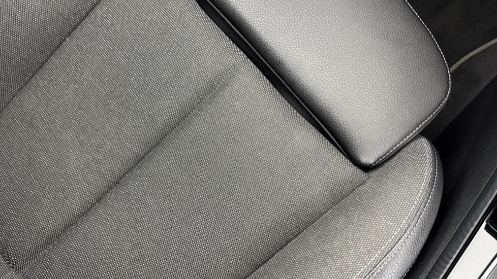 BMW 1 Series 118i Sport 5dr Petrol Hatchback - Image 42