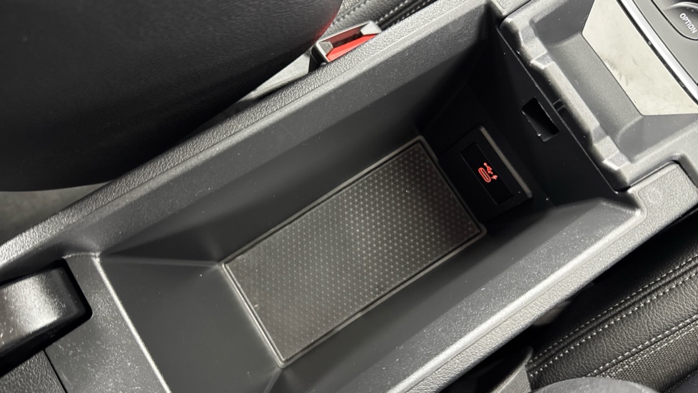 BMW 1 Series 118i Sport 5dr Petrol Hatchback - Image 44