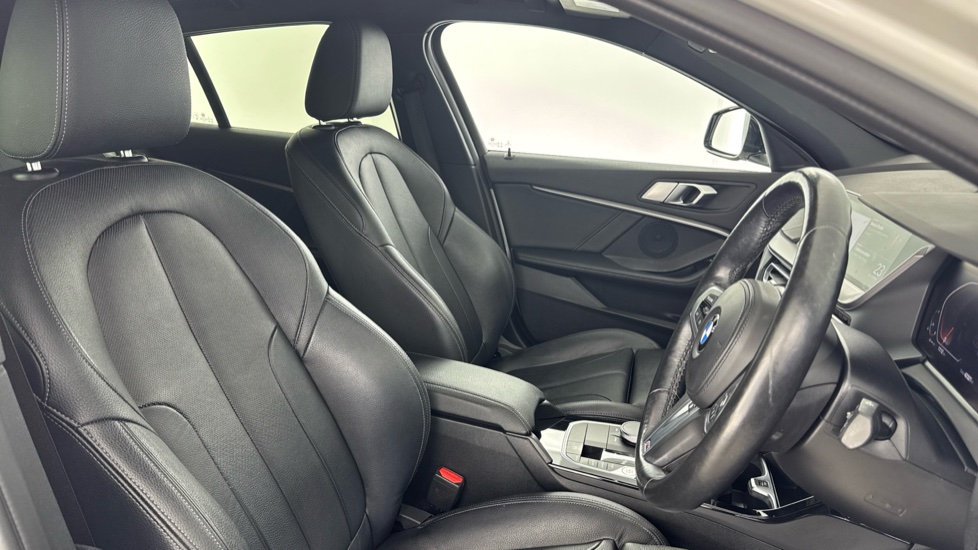 BMW 1 Series 118i [136] M Sport 5dr Step Auto [LCP] Petrol Hatchback - Image 11