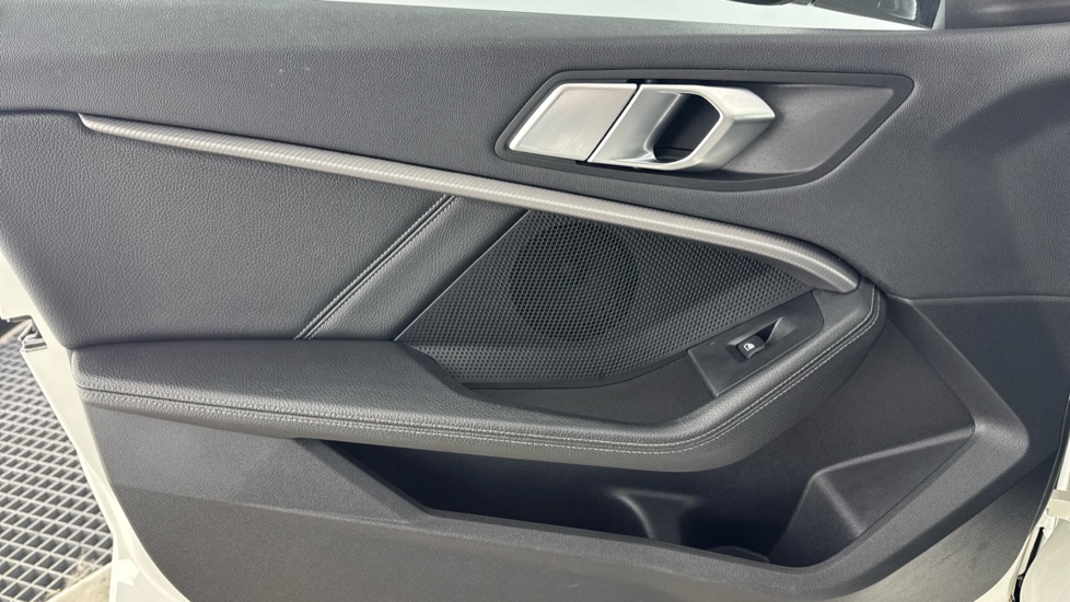 BMW 1 Series 118i [136] M Sport 5dr Step Auto [LCP] Petrol Hatchback - Image 31