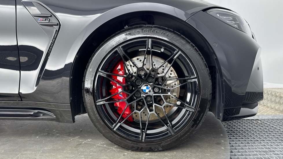 BMW M3 xDrive Competition M 5dr Step Auto Petrol Estate - Image 14