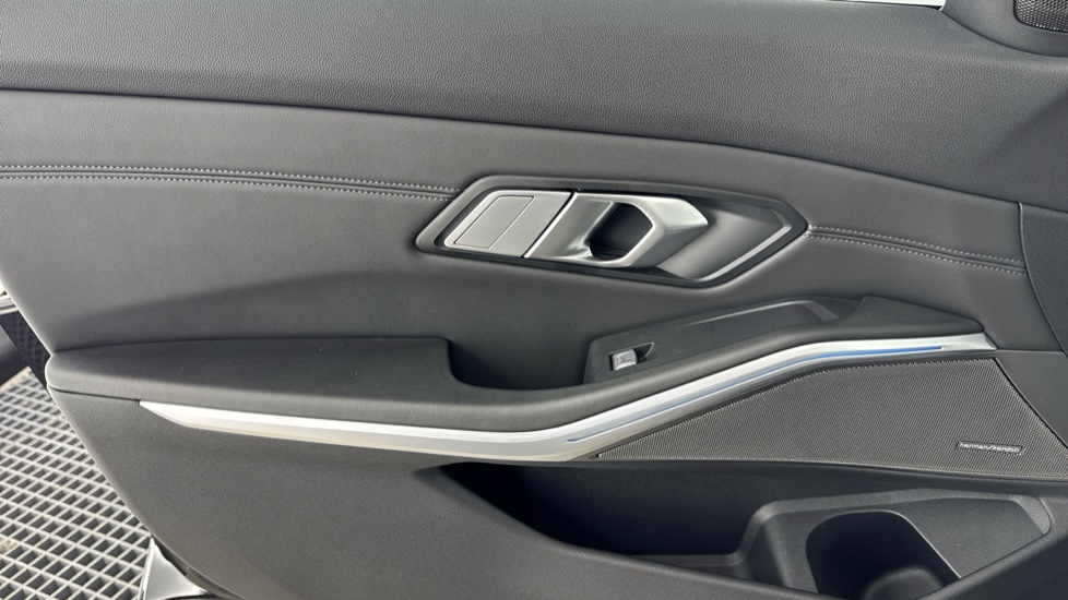 BMW M3 xDrive Competition M 5dr Step Auto Petrol Estate - Image 36