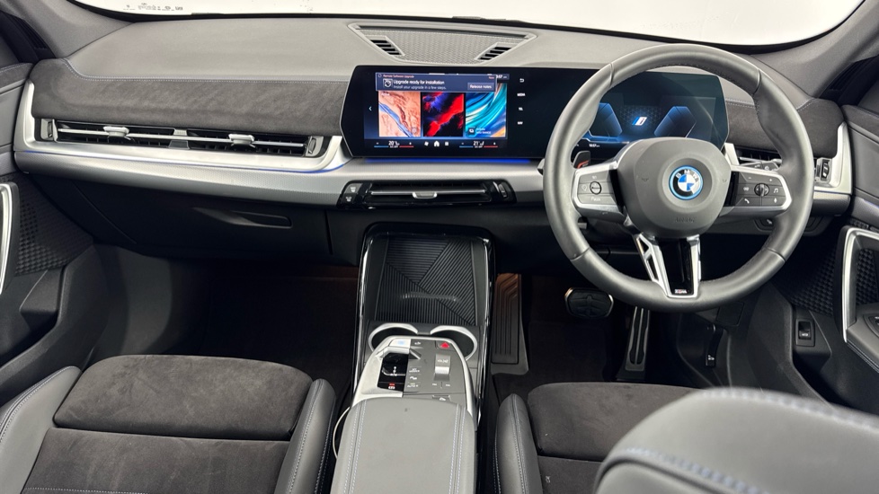 BMW iX1 150kW eDrive20 M Sport 65kWh 5dr Auto Electric Estate - Image 4