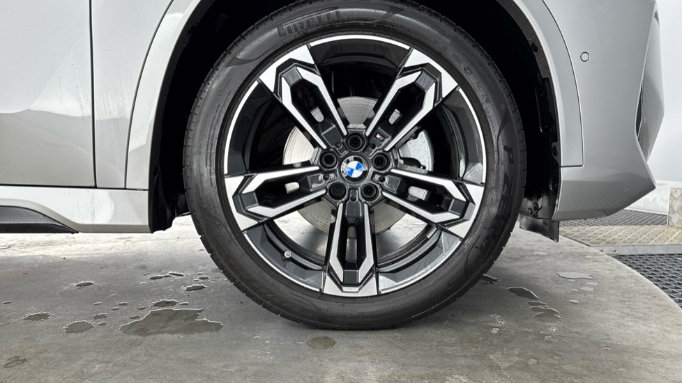 BMW iX1 150kW eDrive20 M Sport 65kWh 5dr Auto Electric Estate - Image 14