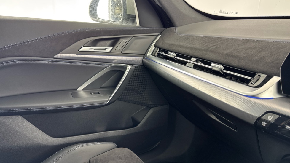 BMW iX1 150kW eDrive20 M Sport 65kWh 5dr Auto Electric Estate - Image 34