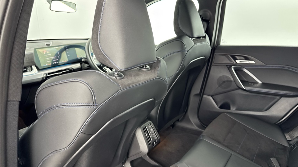 BMW iX1 150kW eDrive20 M Sport 65kWh 5dr Auto Electric Estate - Image 50