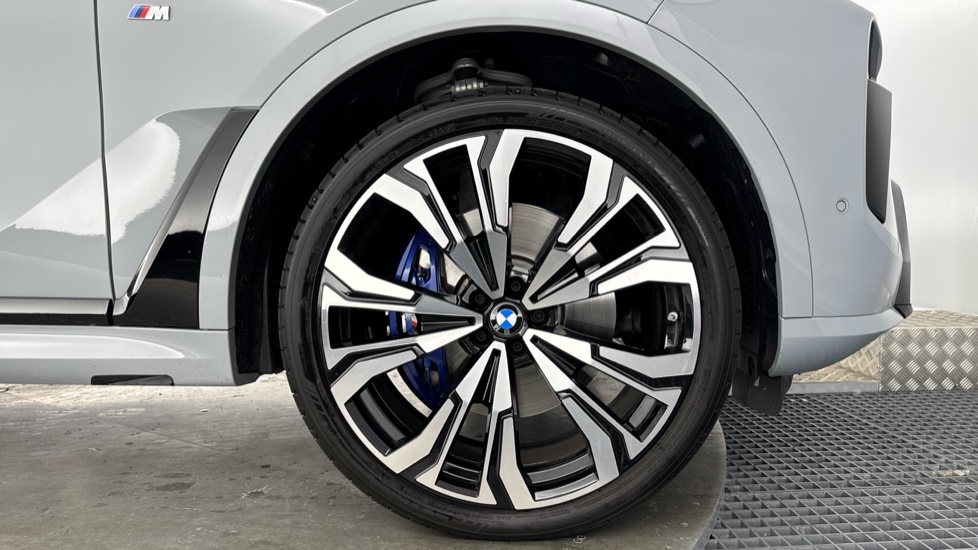 BMW X7 xDrive40i MHT M Sport 5dr Step Auto Petrol Estate - Image 14