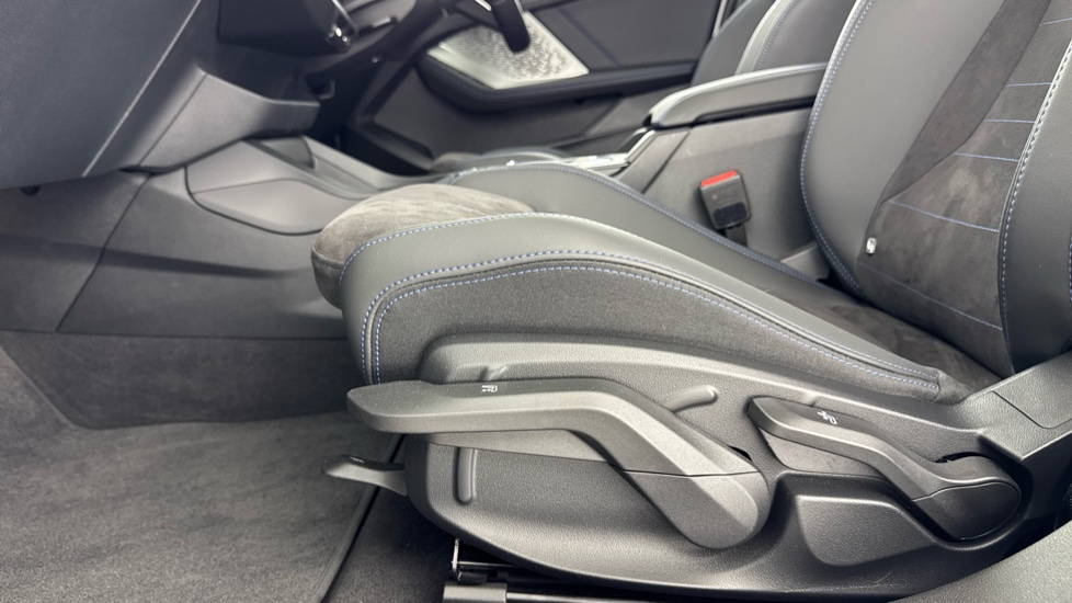 BMW 1 Series 120 M Sport 5dr Step Auto Petrol Hatchback - Image 35