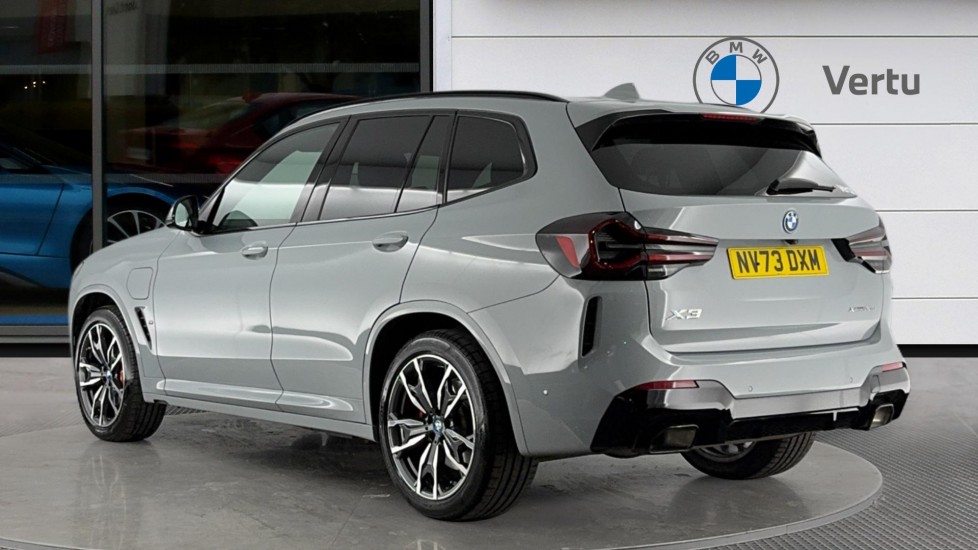 BMW X3 xDrive 30e M Sport 5dr Auto Estate - Image 2
