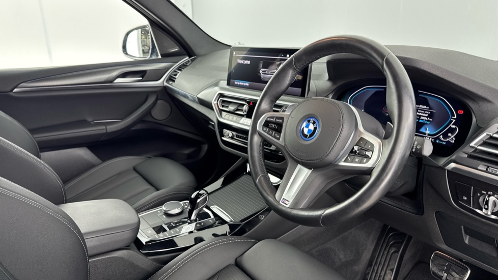BMW X3 xDrive 30e M Sport 5dr Auto Estate - Image 6