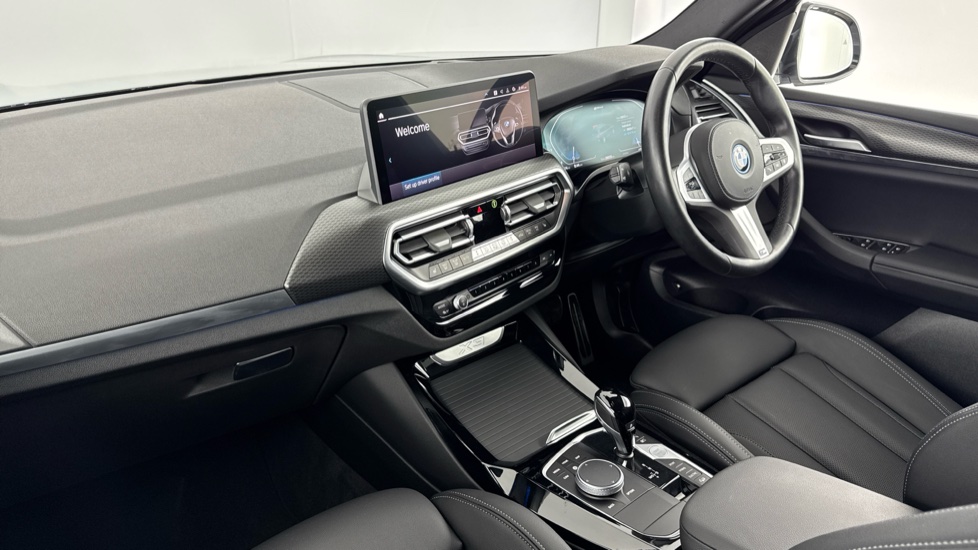 BMW X3 xDrive 30e M Sport 5dr Auto Estate - Image 7