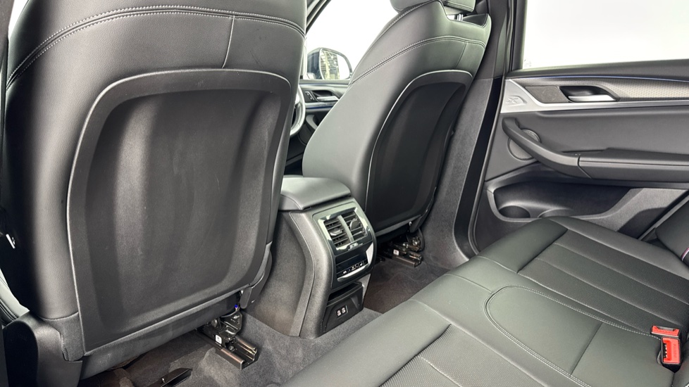 BMW X3 xDrive 30e M Sport 5dr Auto Estate - Image 46