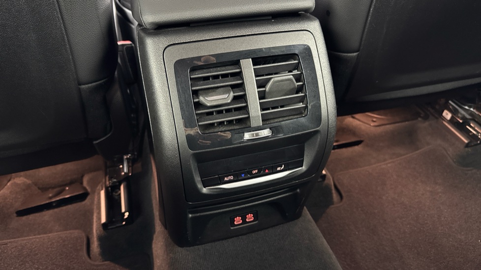BMW X3 xDrive 30e M Sport 5dr Auto Estate - Image 50