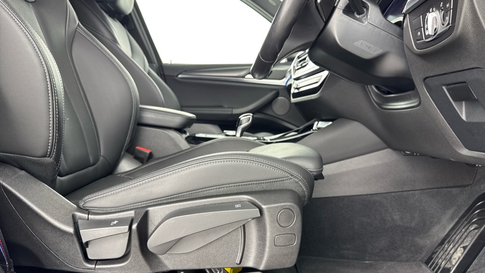 BMW X3 xDrive 30e M Sport 5dr Auto Estate - Image 56