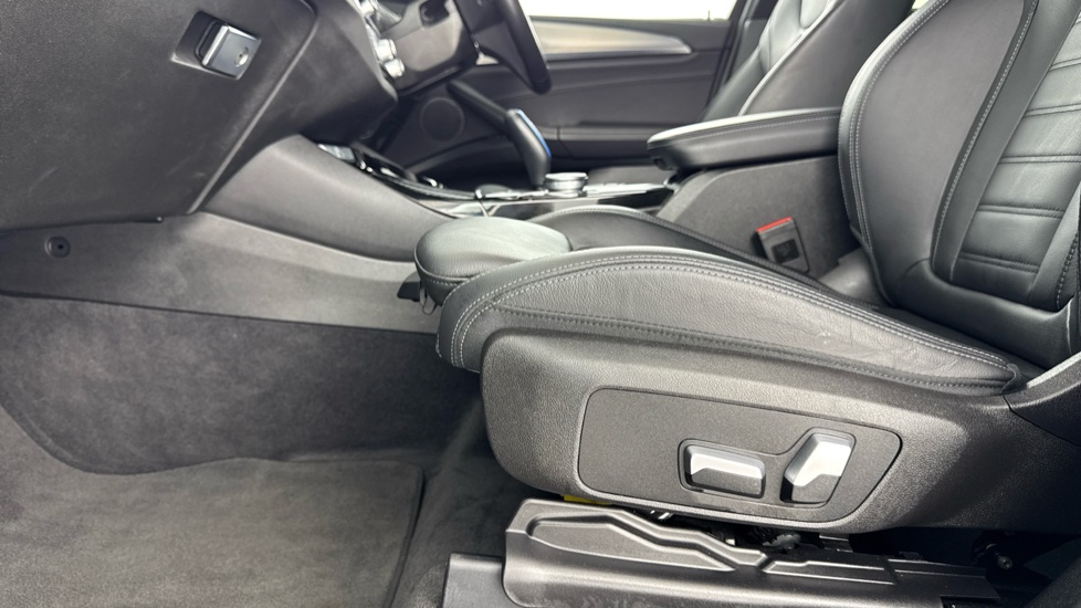 BMW X3 210kW Premier Edition 80kWh 5dr Auto Electric Estate - Image 36
