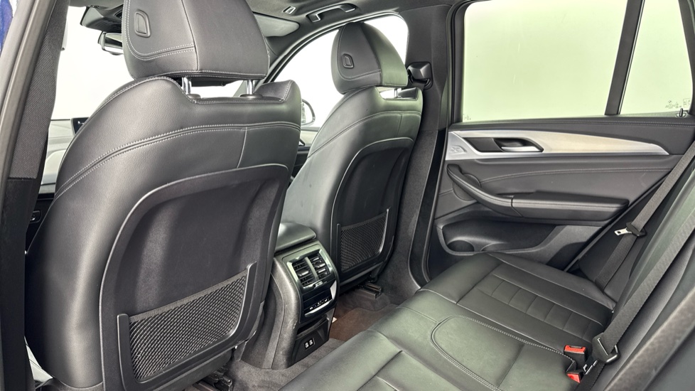 BMW X3 210kW Premier Edition 80kWh 5dr Auto Electric Estate - Image 39