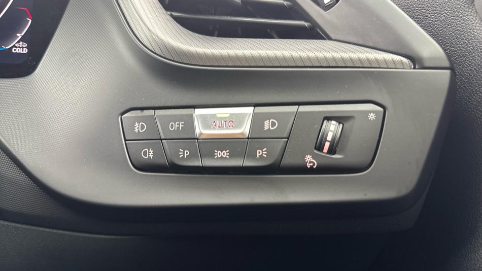 BMW 2 Series 218i [136] M Sport 4dr Petrol Saloon - Image 20