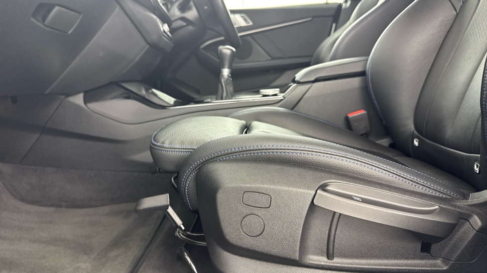 BMW 2 Series 218i [136] M Sport 4dr Petrol Saloon - Image 31