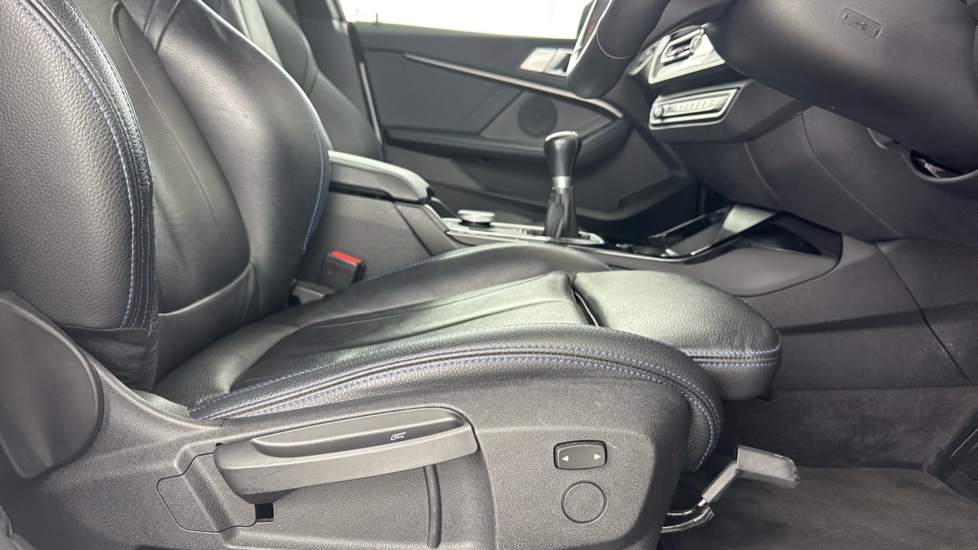 BMW 2 Series 218i [136] M Sport 4dr Petrol Saloon - Image 41
