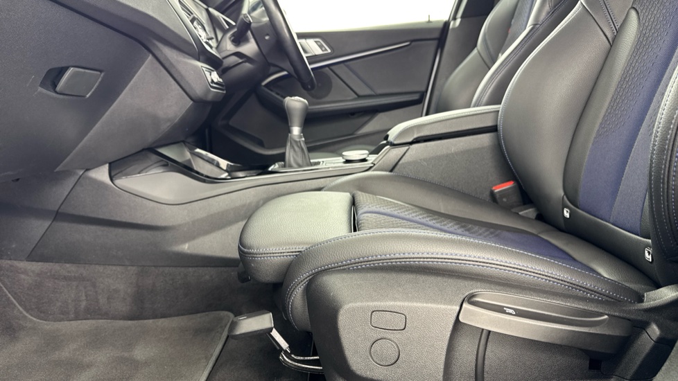 BMW 2 Series 218i [136] M Sport 4dr Petrol Saloon - Image 32