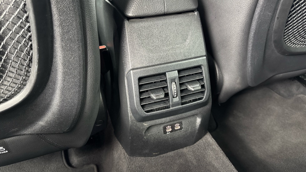 BMW 2 Series 218i [136] M Sport 4dr Petrol Saloon - Image 39