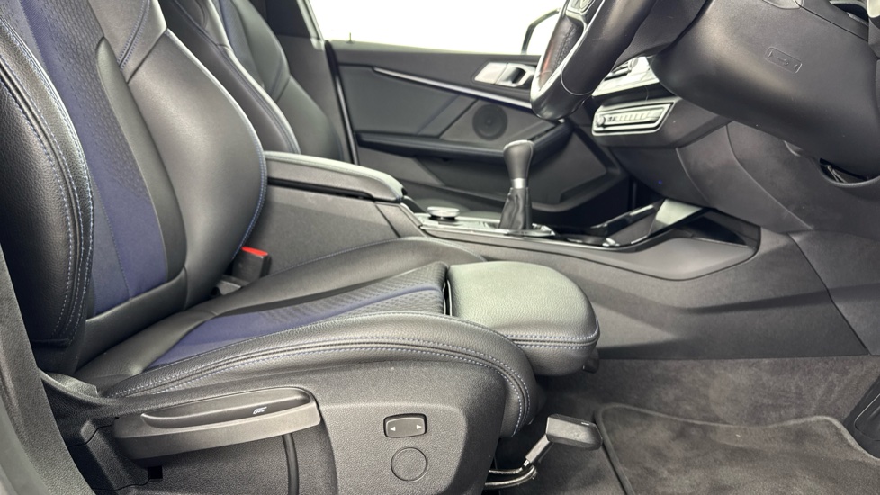 BMW 2 Series 218i [136] M Sport 4dr Petrol Saloon - Image 41