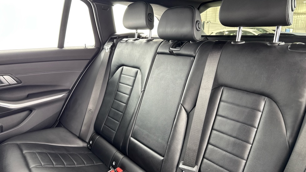 BMW 3 Series 330e M Sport 5dr Step Auto Estate - Image 12