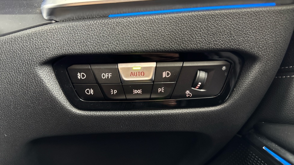 BMW 3 Series 330e M Sport 5dr Step Auto Estate - Image 20
