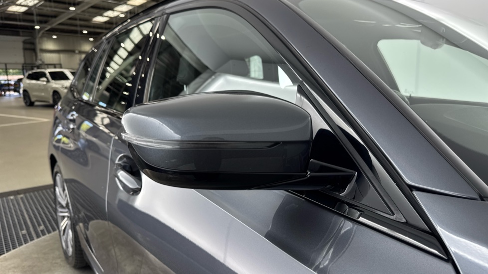 BMW 3 Series 330e M Sport 5dr Step Auto Estate - Image 29