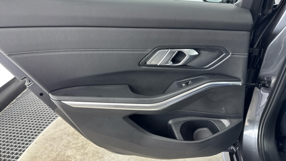 BMW 3 Series 330e M Sport 5dr Step Auto Estate - Image 36