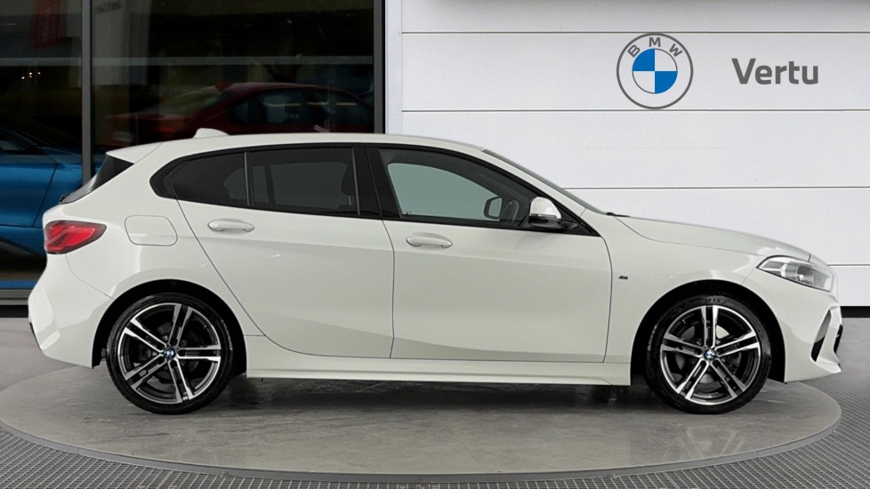 BMW 1 Series 118i [136] M Sport 5dr Step Auto [LCP] Petrol Hatchback - Image 3