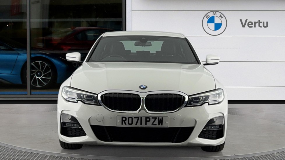 BMW 3 Series 320i M Sport 4dr Step Auto Petrol Saloon - Image 16