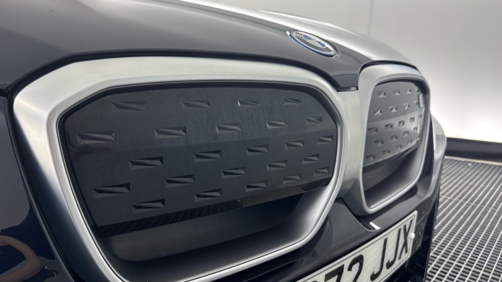 BMW iX3 210kW M Sport 80kWh 5dr Auto Electric Estate - Image 34