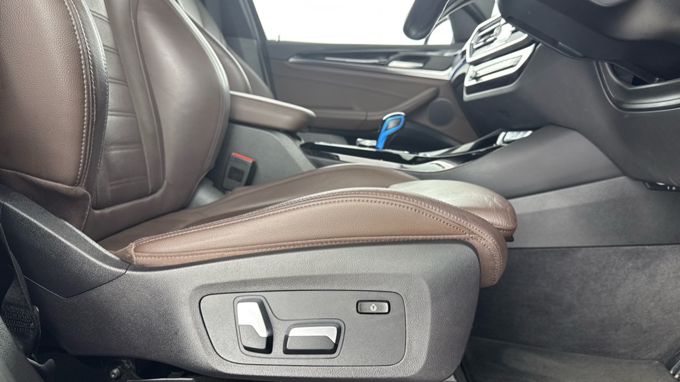 BMW iX3 210kW M Sport 80kWh 5dr Auto Electric Estate - Image 45