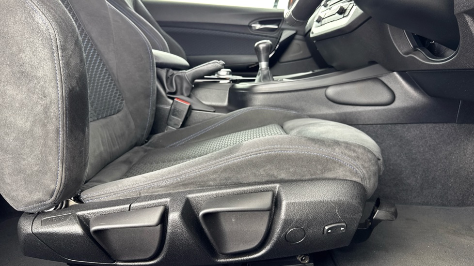 BMW 2 Series 218i M Sport 2dr [Nav] Petrol Coupe - Image 39