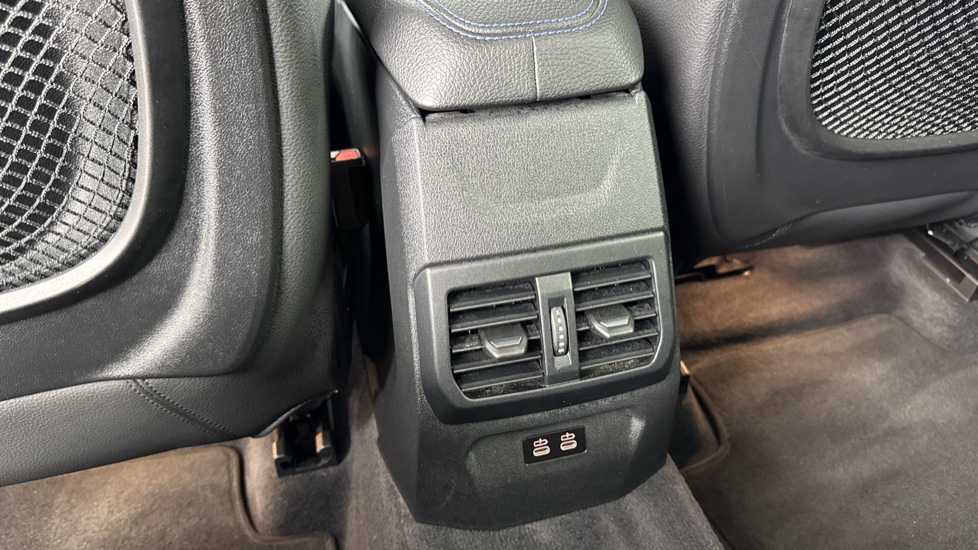 BMW 1 Series 118i [136] M Sport 5dr [Live Cockpit Professional] Petrol Hatchback - Image 38