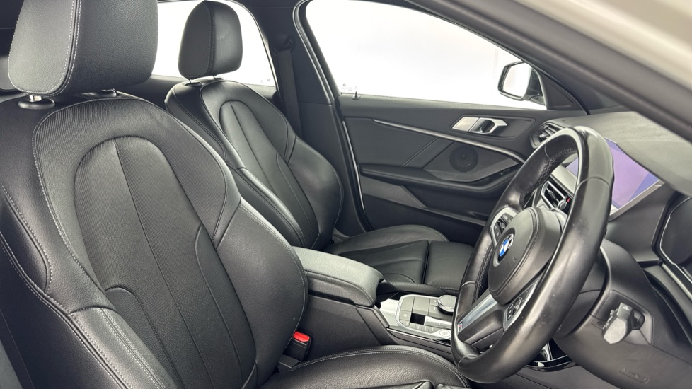 BMW 1 Series 118i M Sport 5dr Step Auto Petrol Hatchback - Image 11