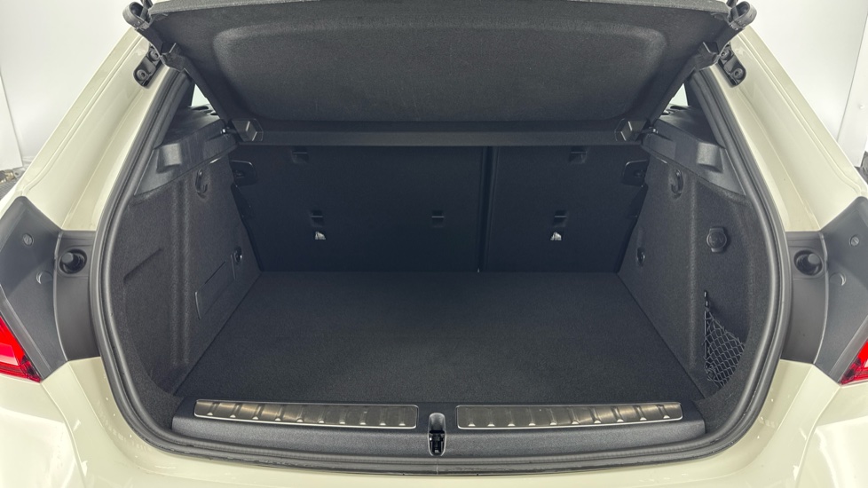 BMW 1 Series 118i M Sport 5dr Step Auto Petrol Hatchback - Image 13