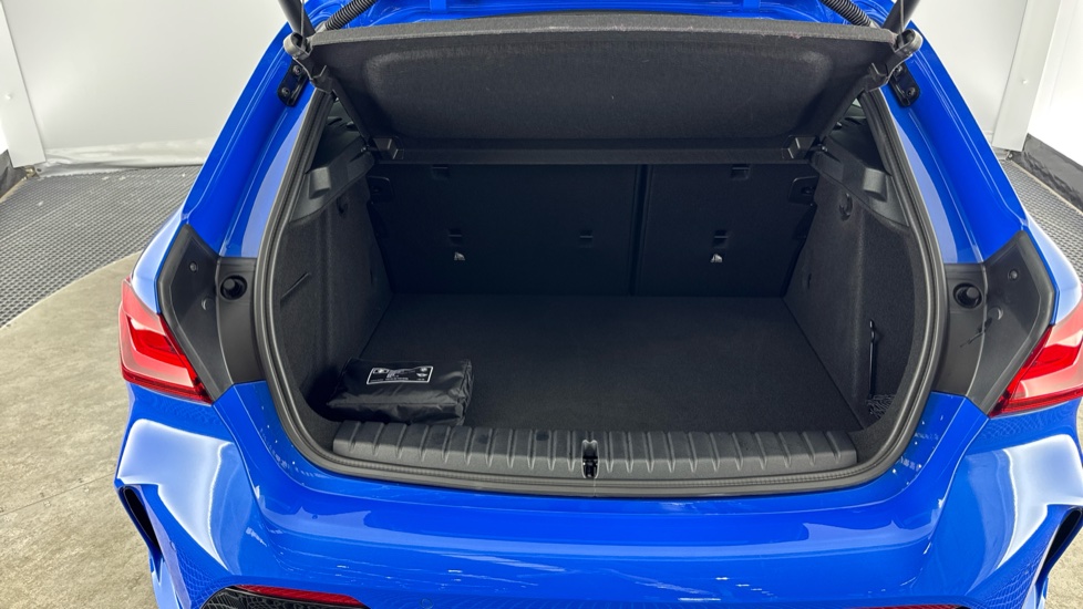 BMW 1 Series 118i [136] M Sport 5dr [Live Cockpit Professional] Petrol Hatchback - Image 13