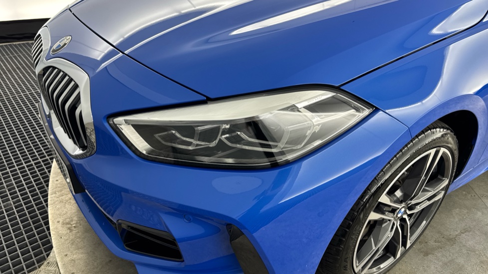 BMW 1 Series 118i [136] M Sport 5dr [Live Cockpit Professional] Petrol Hatchback - Image 23
